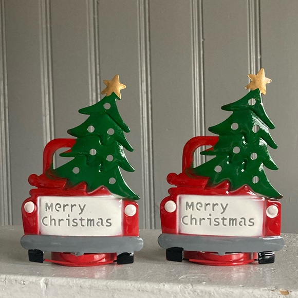 NWT Set of 2- Farm Truck Christmas Tree🎄 Merry Christmas Metal Candle🕯️Holders - Picture 10 of 14